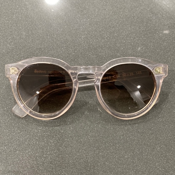 Illesteva Accessories - Illesteva plastic sunglasses